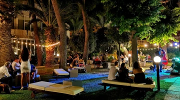 Happy hour in giardino