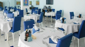 Restaurant hall