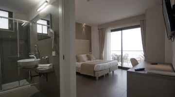 Deluxe double room with balcony