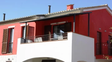 Villa avec terrasse meublée