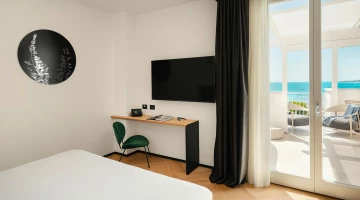 Suite mit Kingsize-Bett und eigener Terrasse
