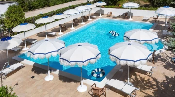 Piscina stagionale con solarium