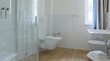 Bagno privato con box doccia