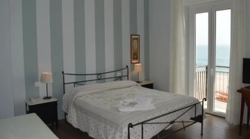Chambre double avec balcon