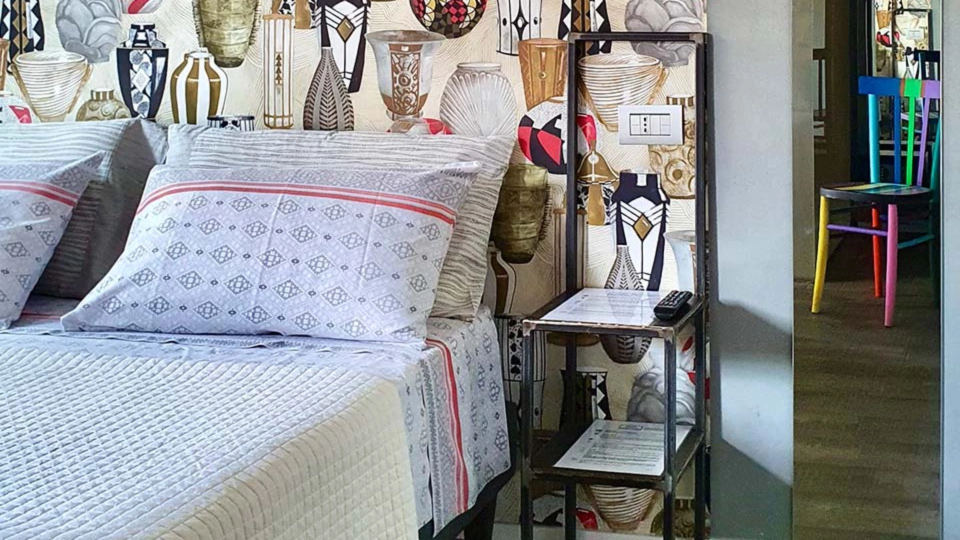 Camere con arredi moderni