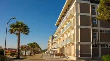 Außenansicht des Ideal Hotels