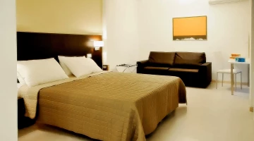 Double with sofa