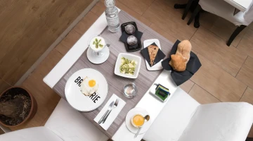 Colazione servita al tavolo