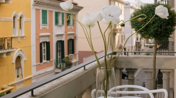 Furnished balcony