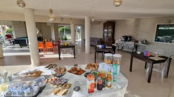 Buffet petit-déjeuner continental