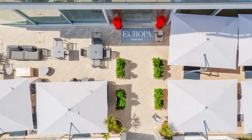 Furnished outdoor spaces