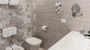 Private facilities in the room