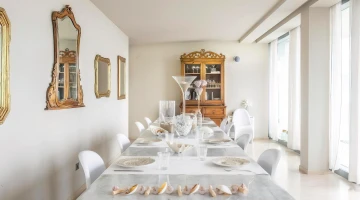 Breakfast room