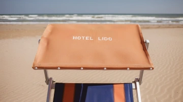 Lettino in spiaggia privata