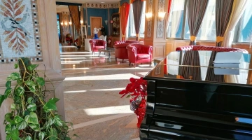 Piano dans la salle commune