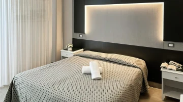 Zimmer mit Doppelbett