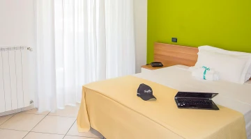 Single room with balcony