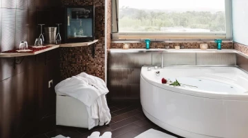 Salle de bain privée dans la Chambre Apollo