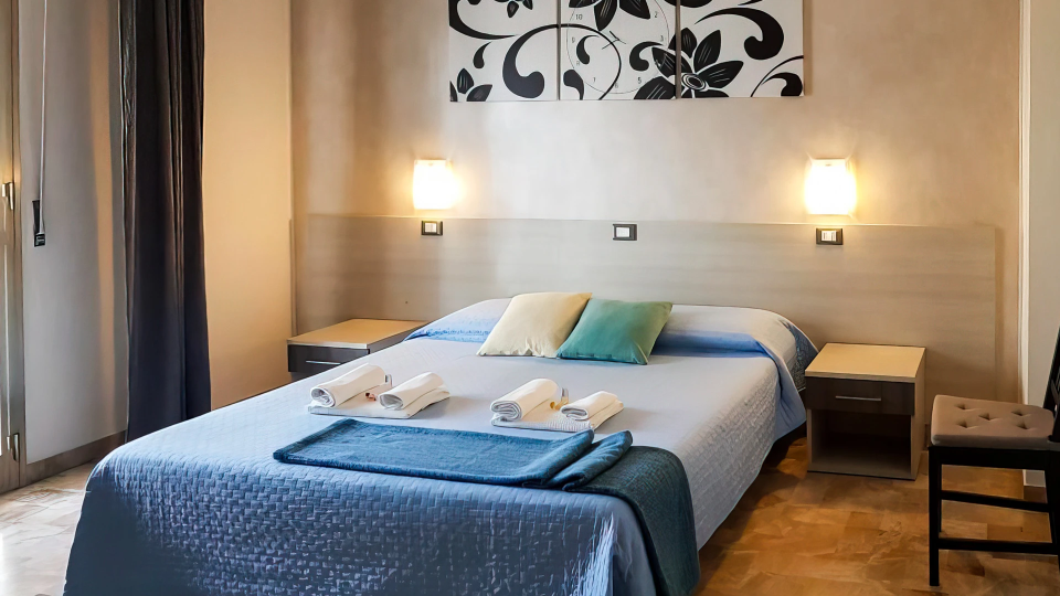 Doppelzimmer mit Balkon