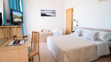 Double room with possibility of cot in the room