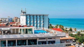 Hotel vicino al mare