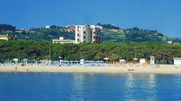 Hotel visto dal mare