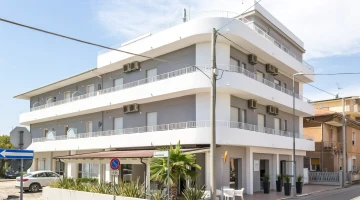 Adria Beach Hotel