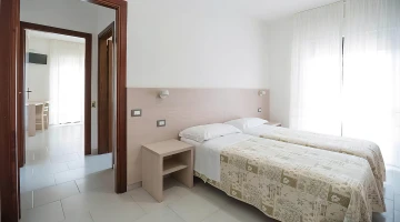 connecting room