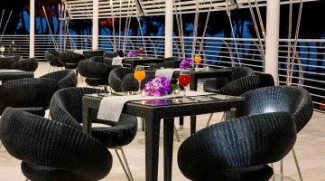 Furnished terrace