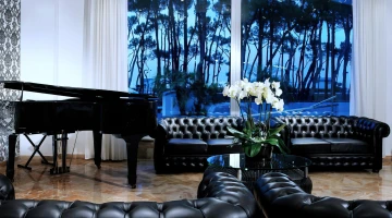 internal lounge
