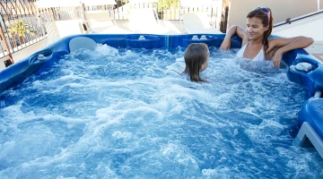Whirlpool auf der Solariumterrasse