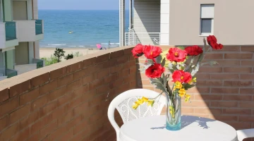 Balcon privé meublé