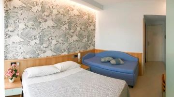 Camera doppia con divano letto