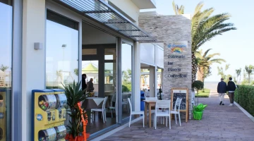 Bar-restaurant sur la plage