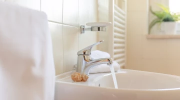 Balcon privé dans appartement de trois pièces