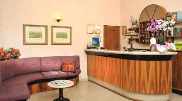 Bancone della reception