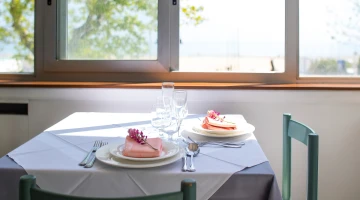 Restaurant table