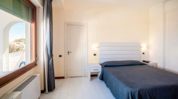 Einzel-Deluxe-Zimmer