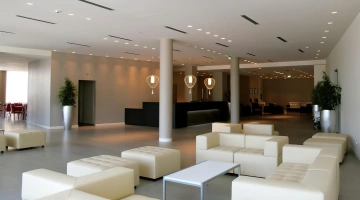 Halle mit internem Aufenthaltsraum