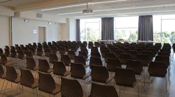 Raum mit Videoprojektor