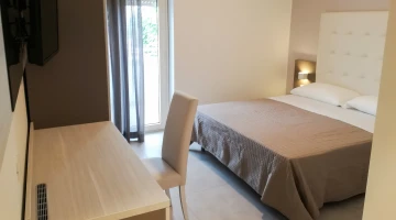 Doppelzimmer mit eigenem Balkon