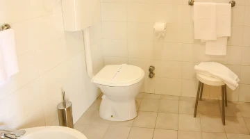 Camera con bagno privato