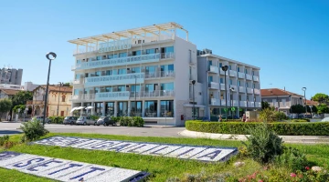 Seafront hotel