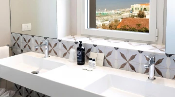 Detail of the sink