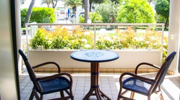 Balcon privé meublé