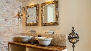 Dettagli bagno area comune