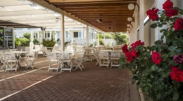 Furnished outdoor spaces