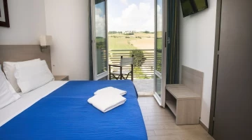 Double room with private balcony