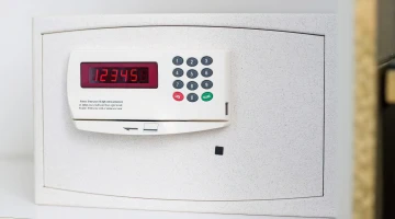 Safe im Zimmer