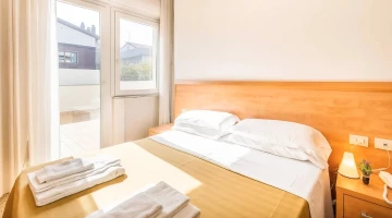 Doppelzimmer mit eigenem Balkon